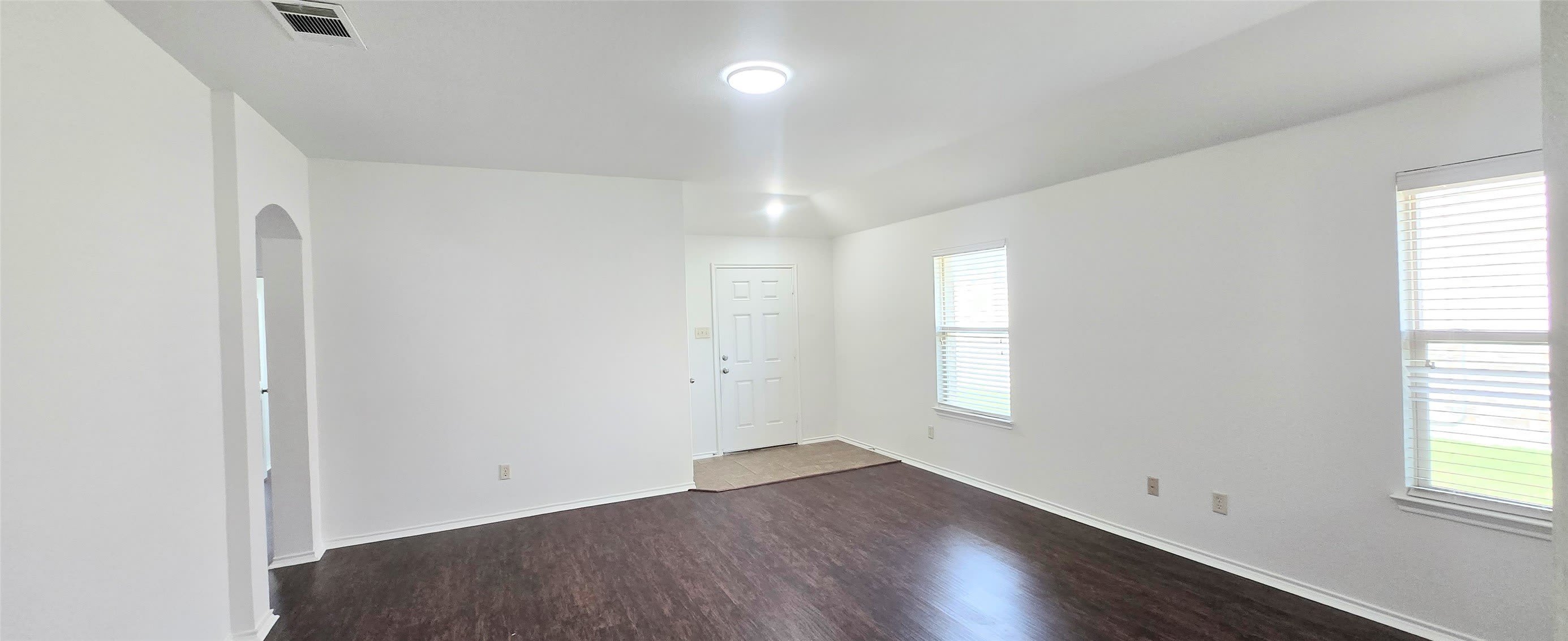 323 Vernon Street – photo 3