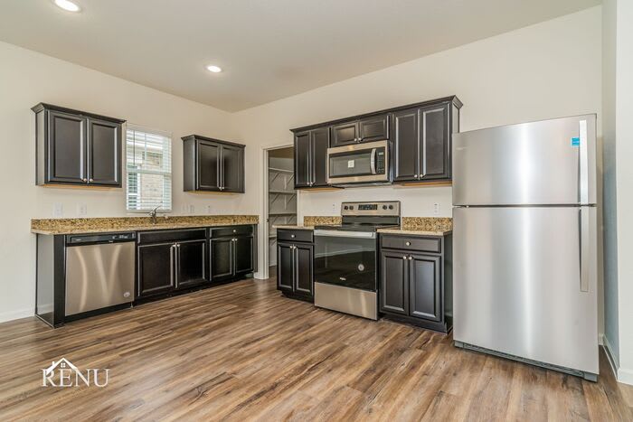 468 Crestridge Drive – photo 4