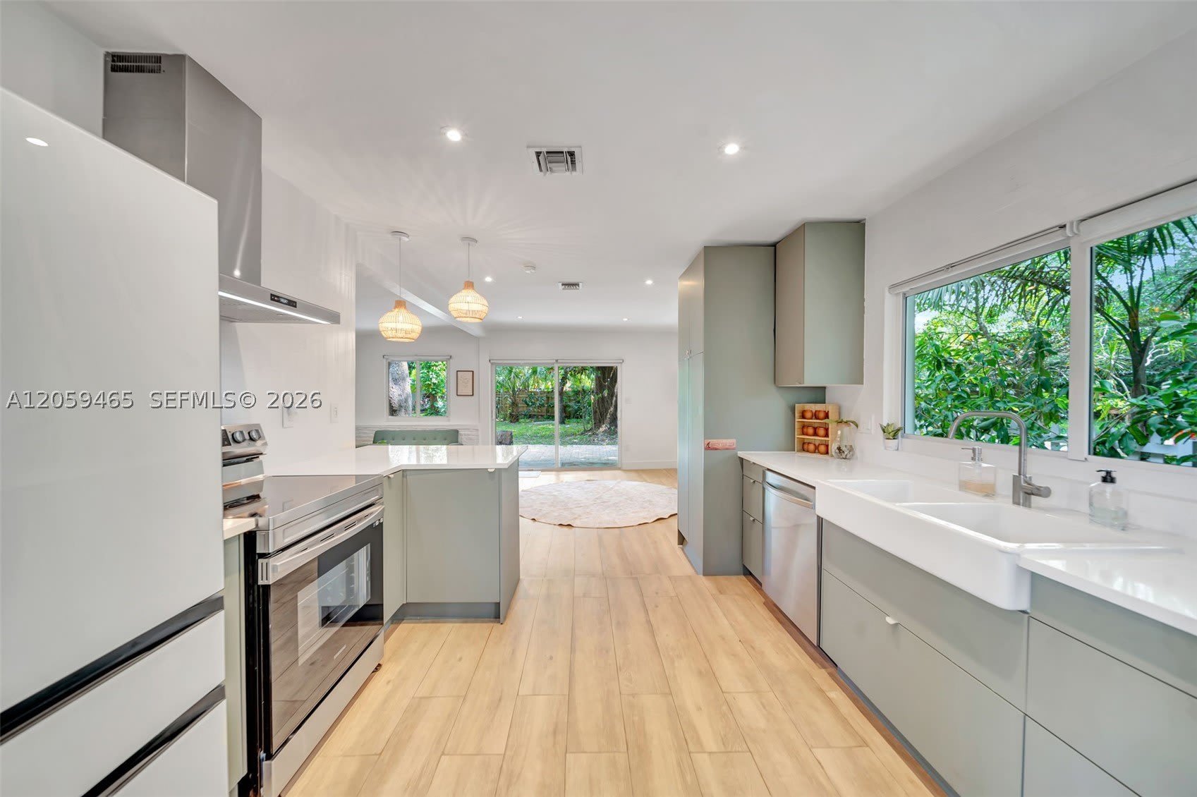 14995 NE 9th Ave – photo 3
