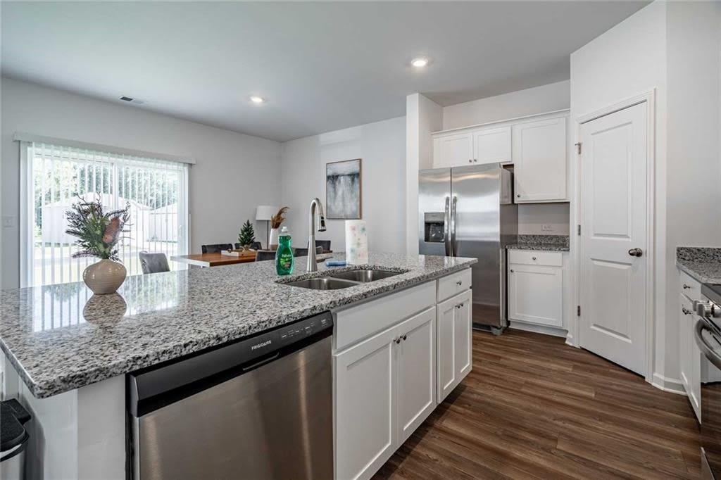 8317 Hunters Grove Road – photo 5