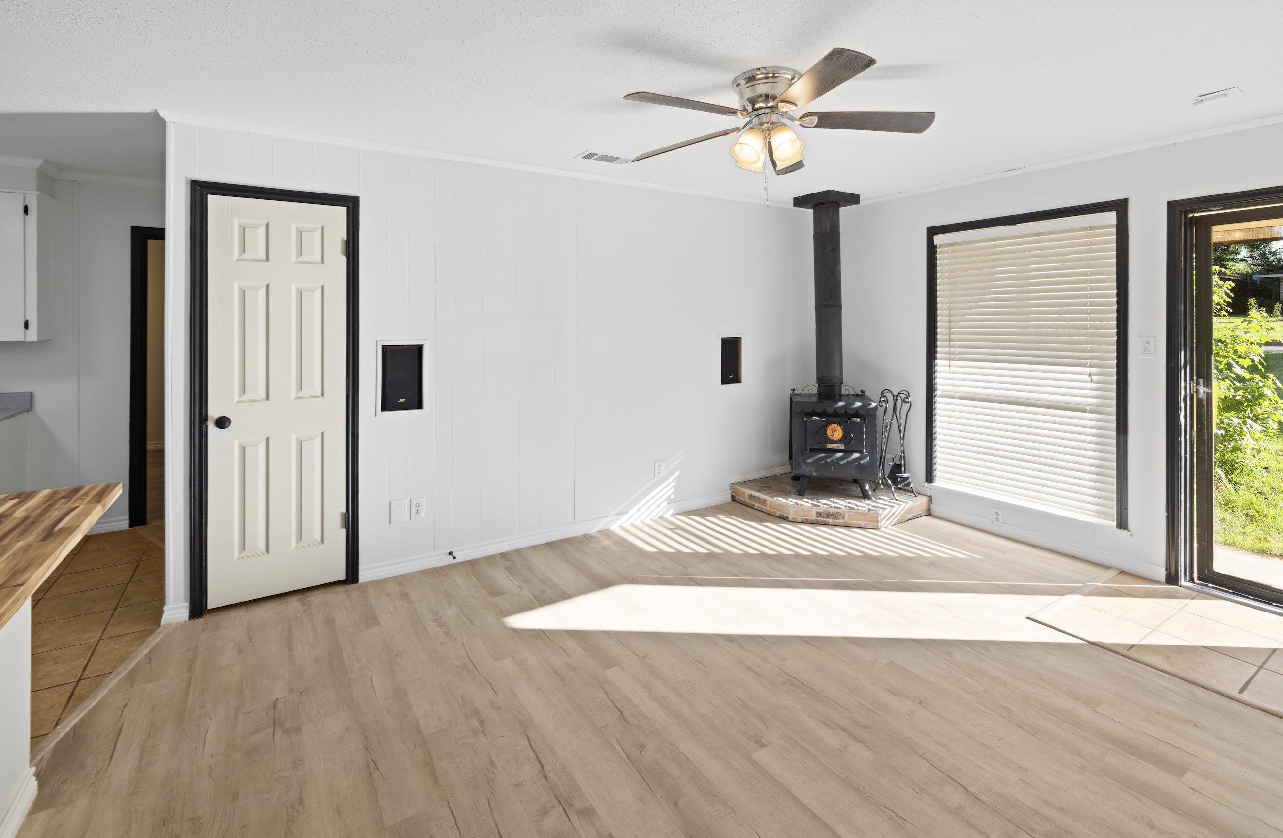417 Carroll Ave – photo 5