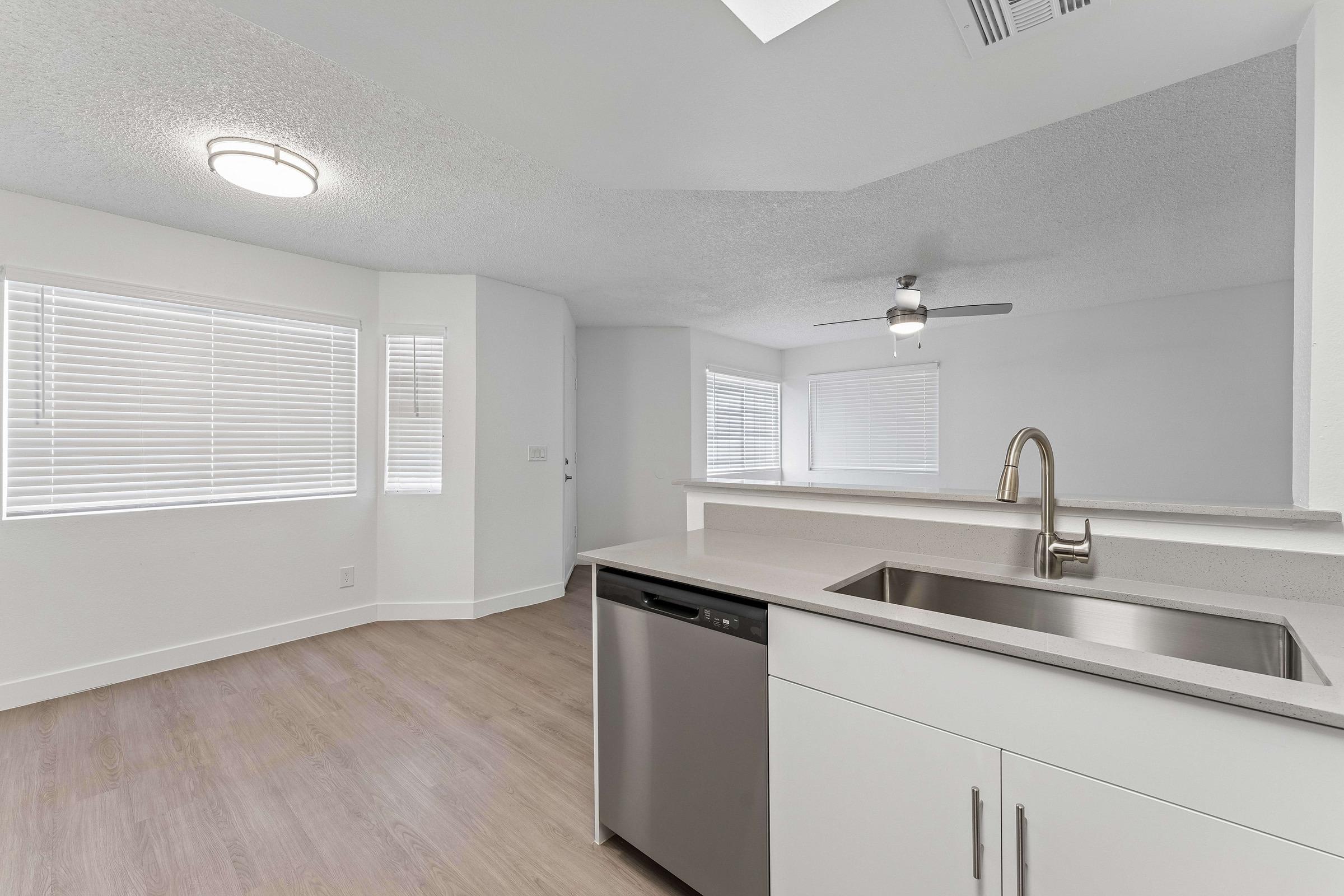 Brook Creek Apartments – photo 4