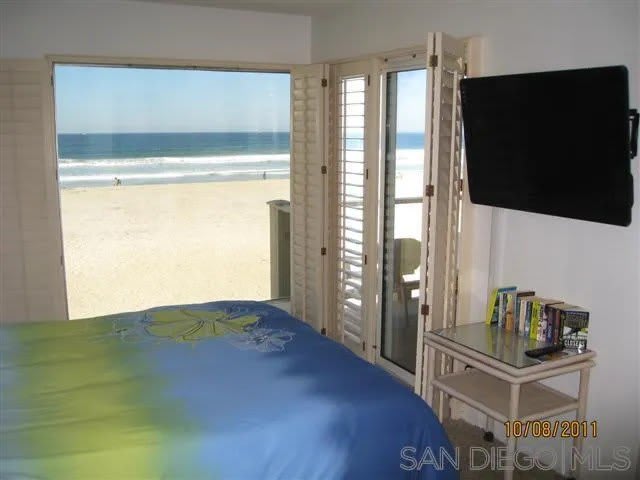 3755 Ocean Front Walk – photo 4