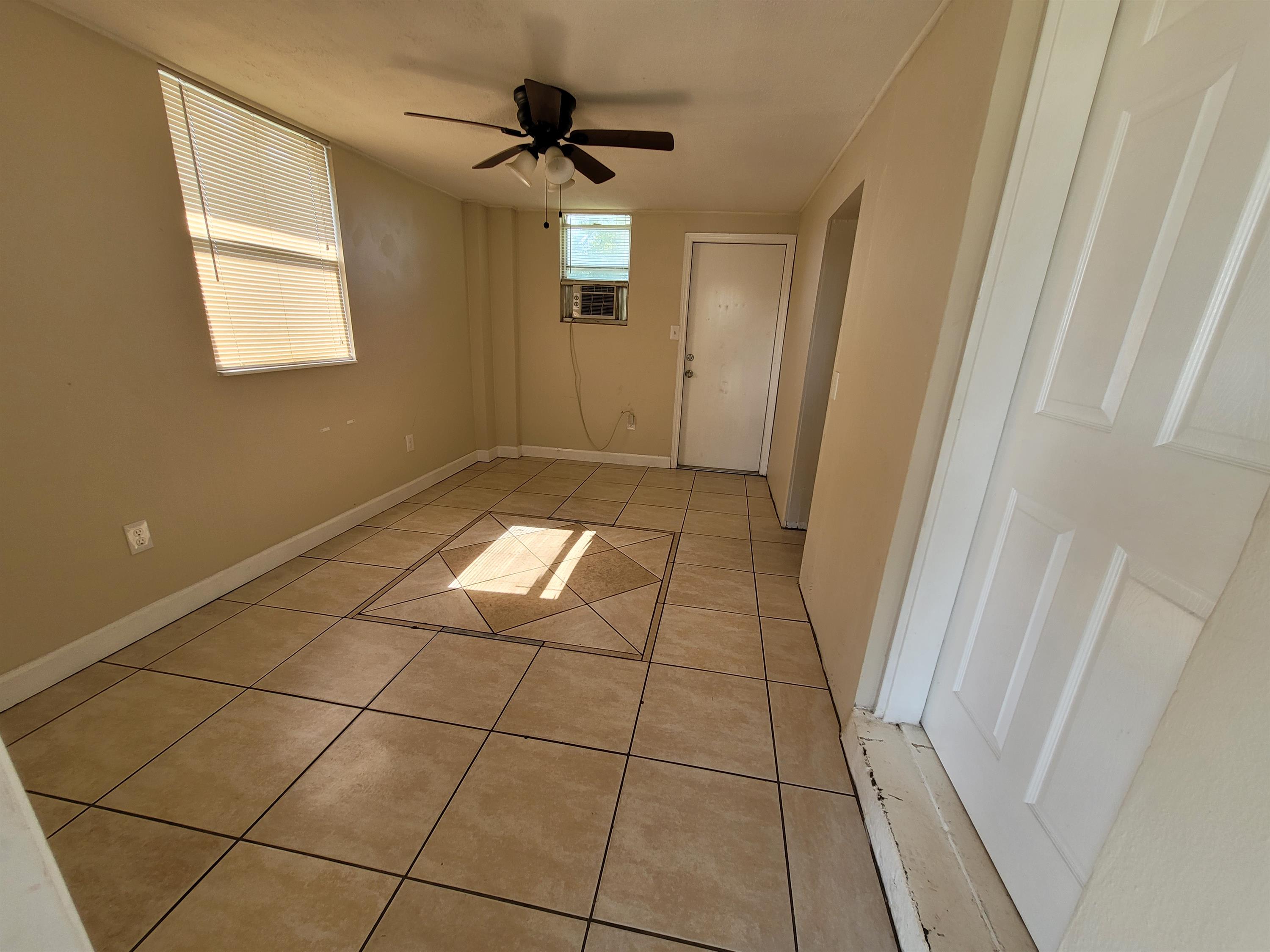 114 Cocoa Pl – photo 2