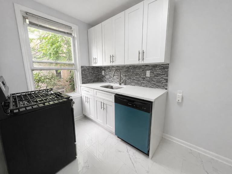 40-29 48th Street – photo 4