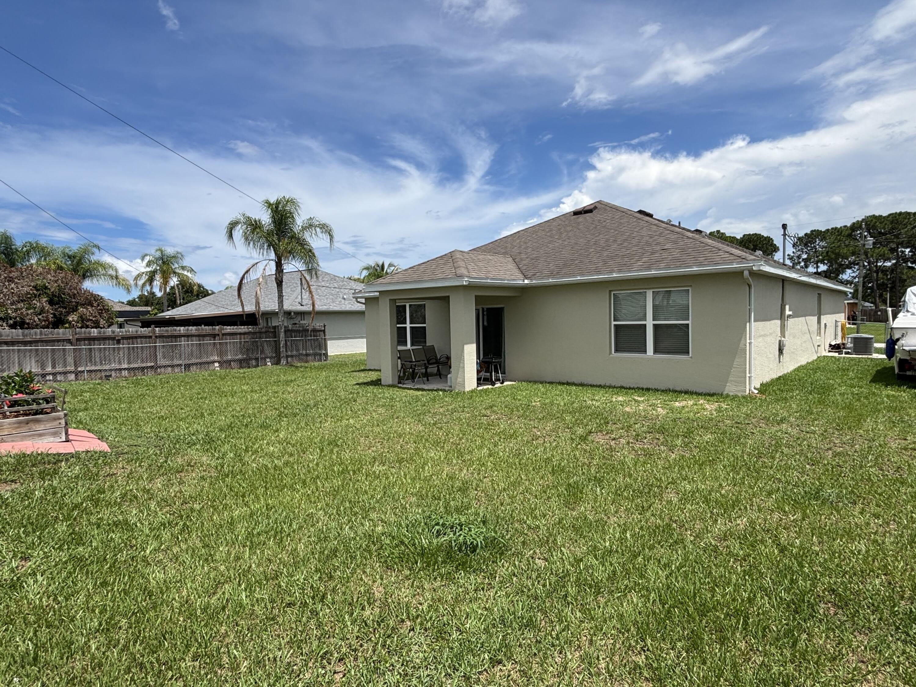 1169 SW Hunnicut Avenue – photo 2
