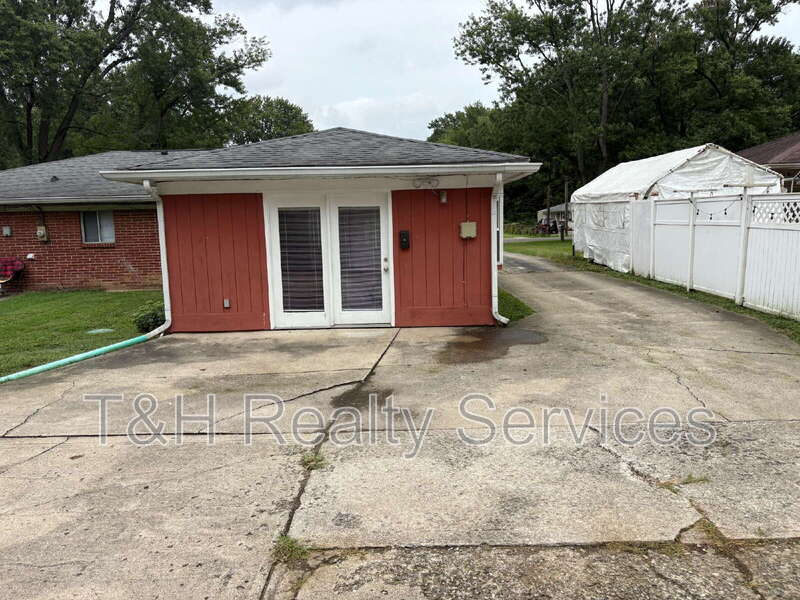 5050 Hardegan Street – photo 4