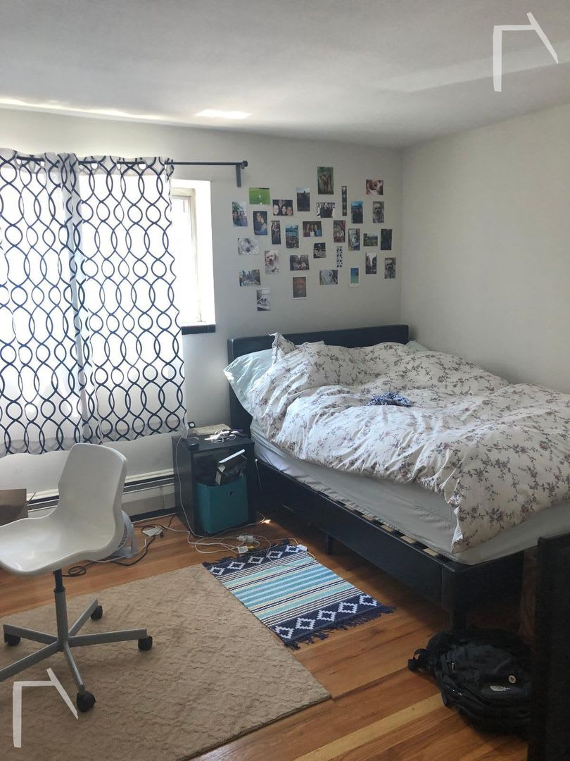 Charming 2 Bedroom-No Broker Fee – photo 2