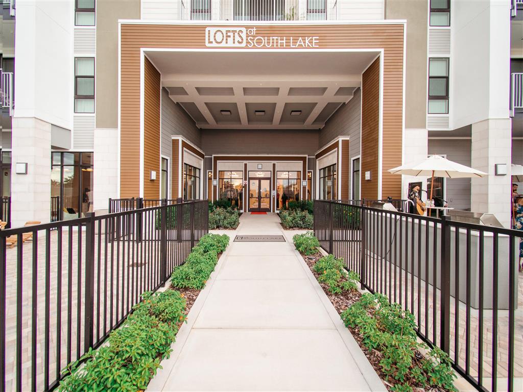Lofts at South Lake – photo 2