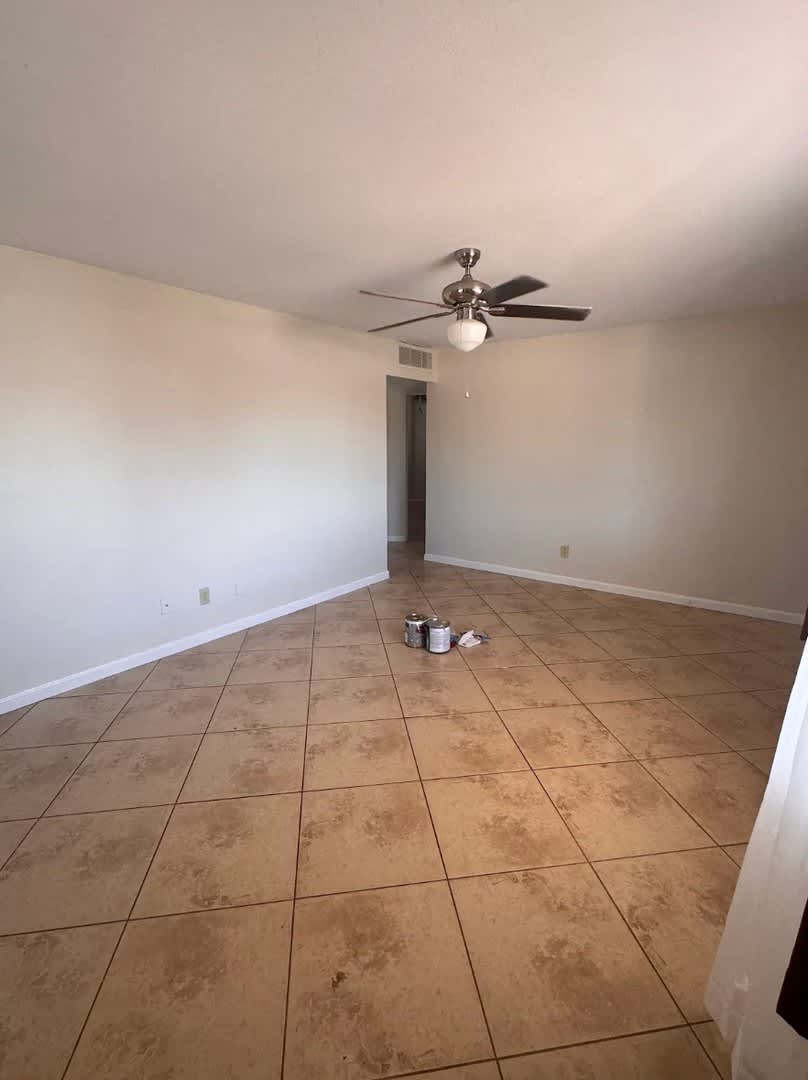2 bedroom Youngtown home – photo 5