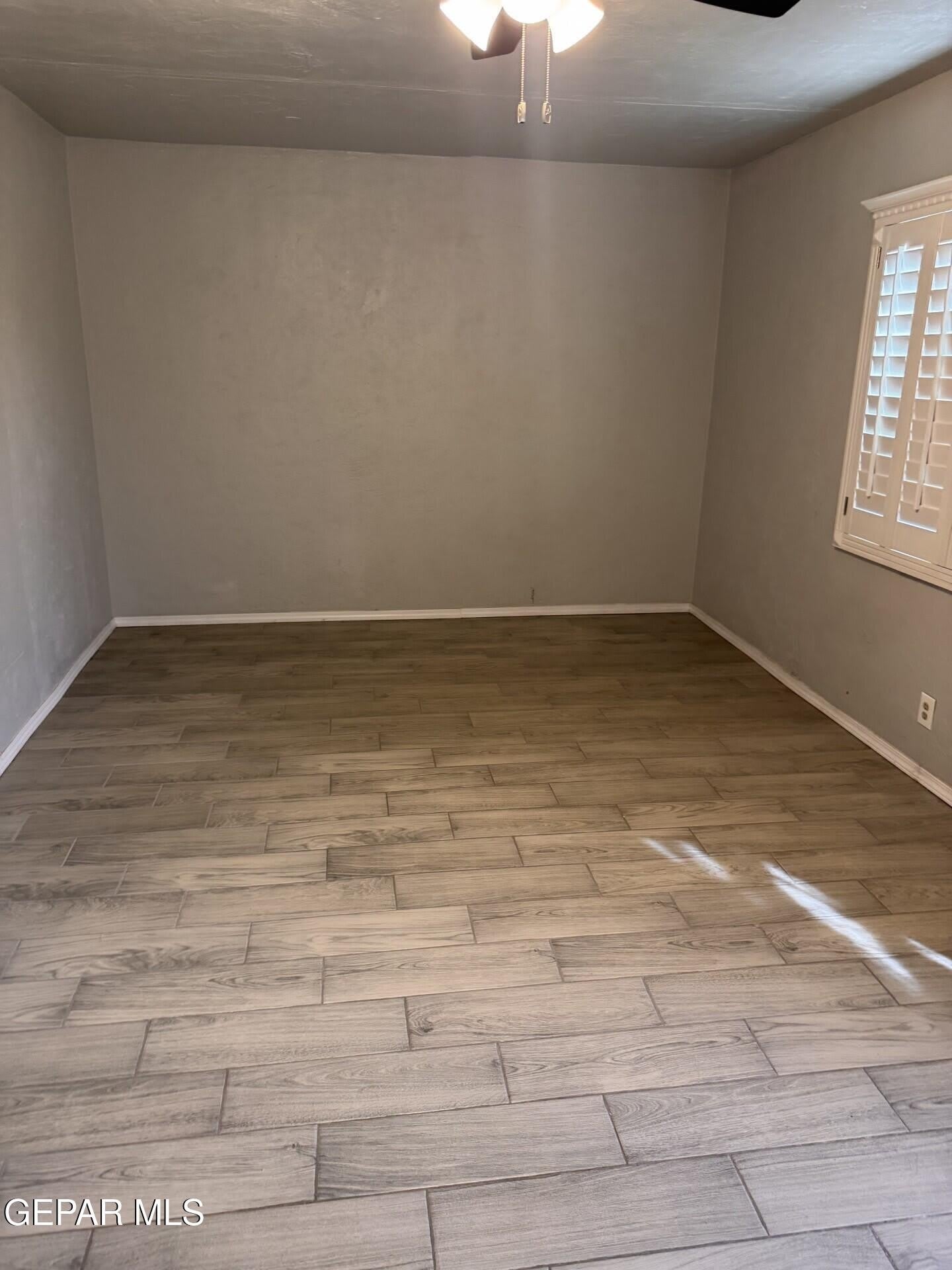 5915 TROWBRIDGE Drive – photo 2