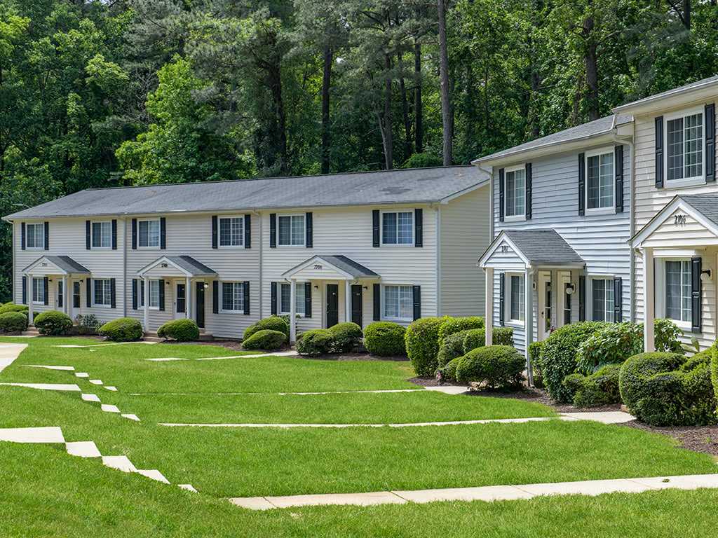 Tryon Village – photo 2