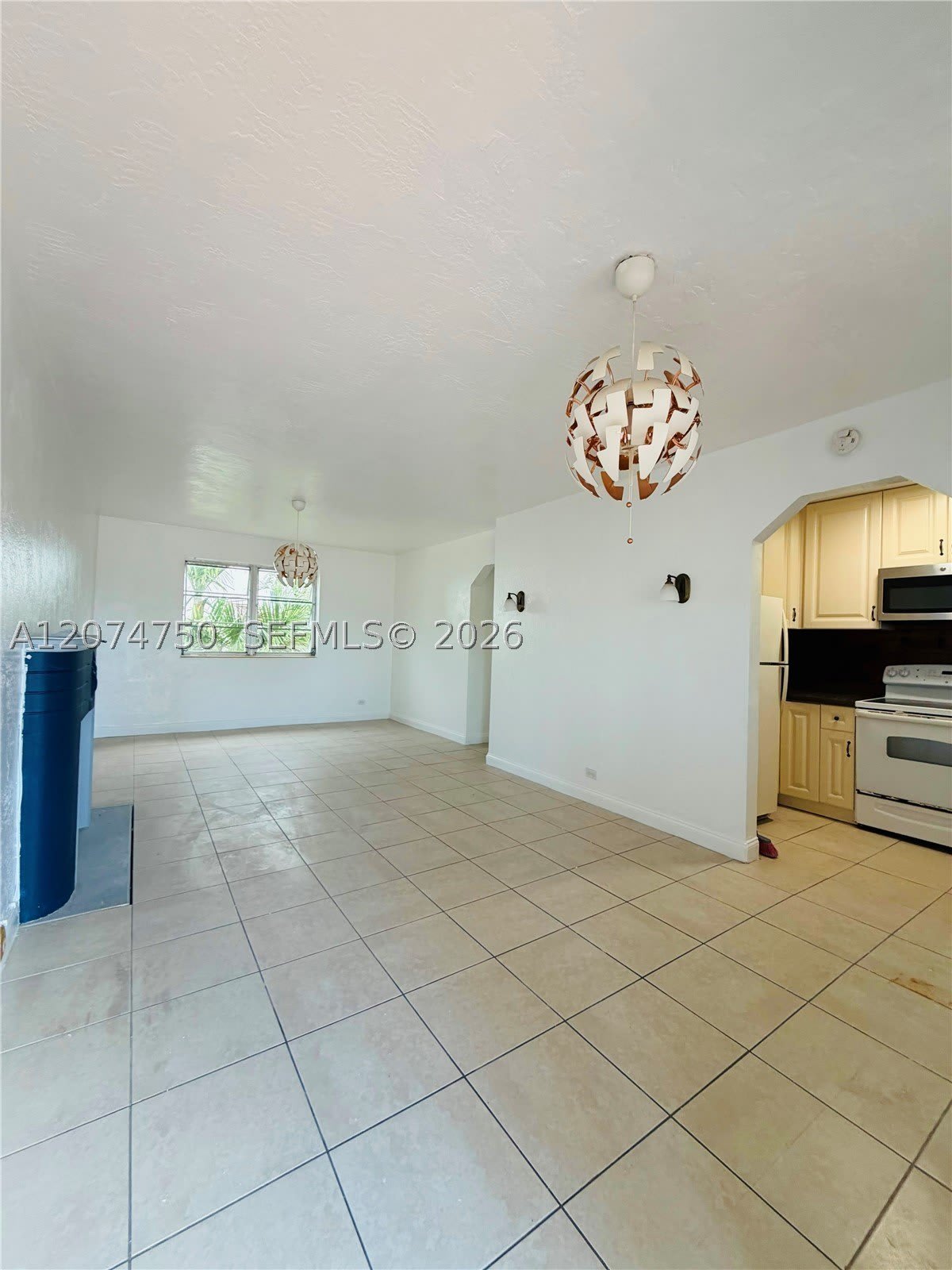 756 N 17th Ave – photo 5