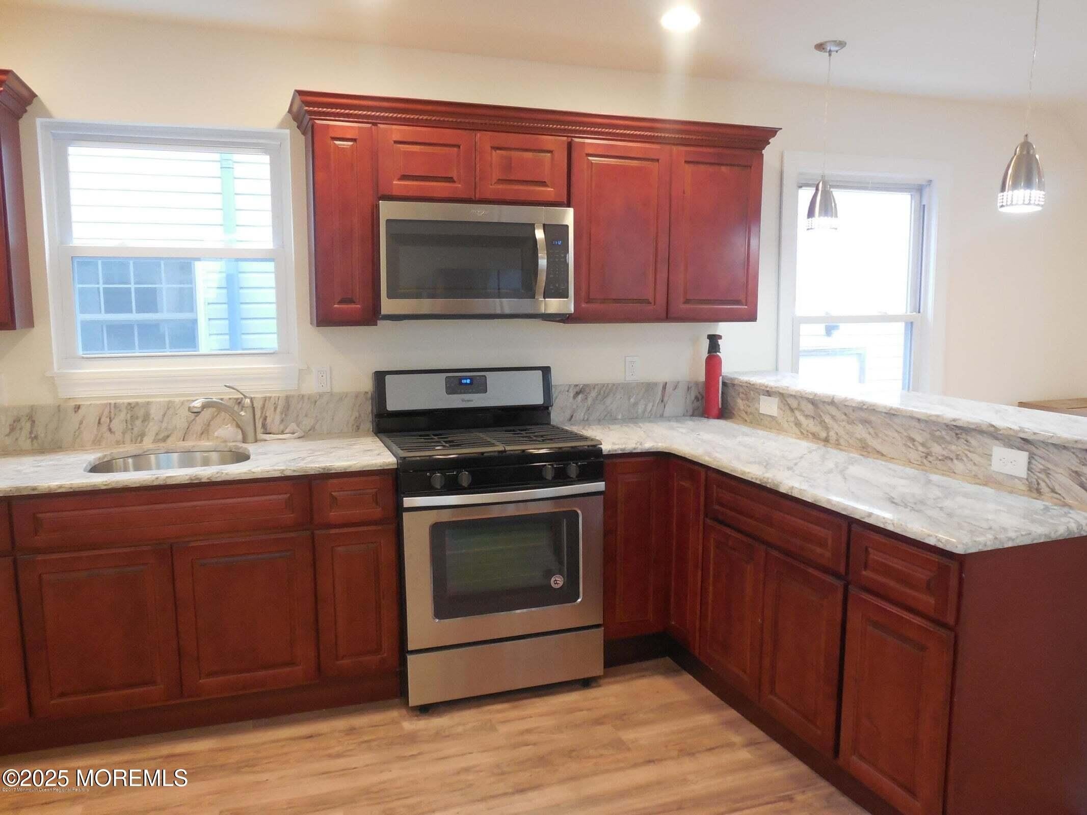 538 Myrtle Avenue – photo 3