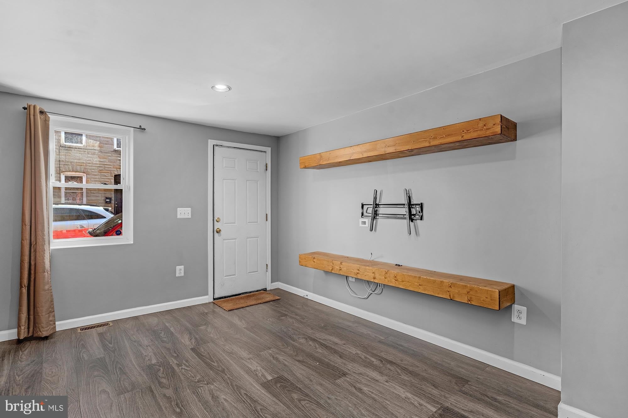 106 S Regester Street – photo 5