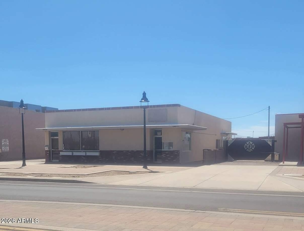 56 S CENTER Street – photo 2