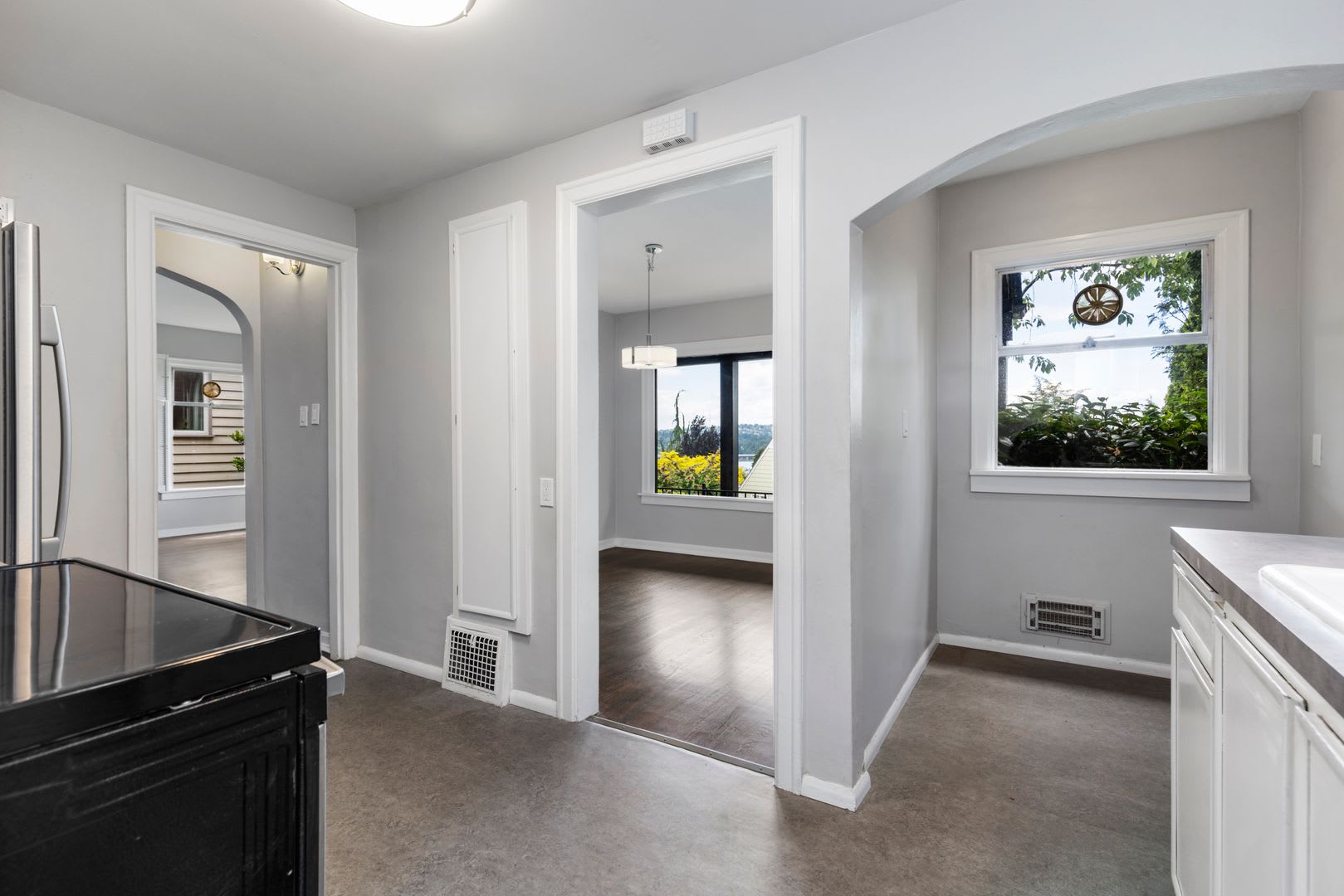 2 Weeks Free Historic Laurelhurst Home Quiet Neighborhood Stunning Water View 4 Mins To U Village Uw – photo 5