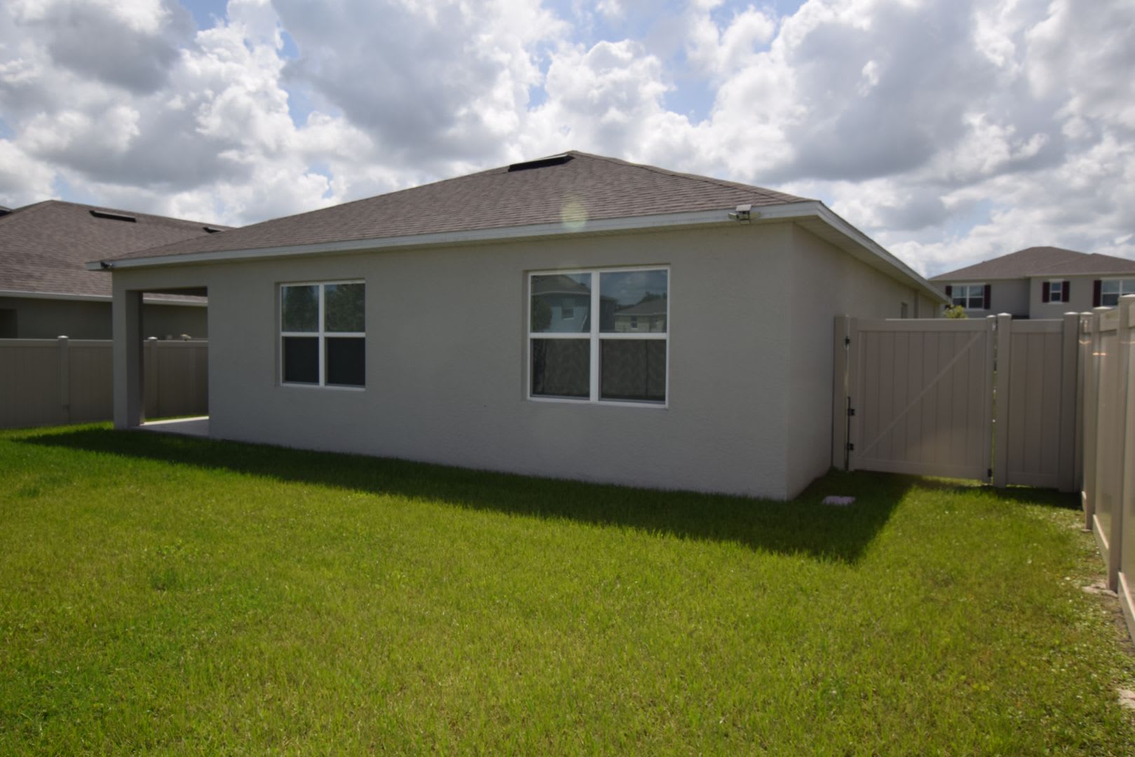 4 Bedroom, 2 bath Single Family Home at 5215 Mahogany Drive, Mount Dora, FL 32757 – photo 5