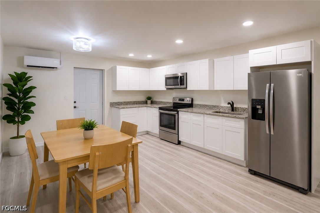 2222 Unity Avenue – photo 2