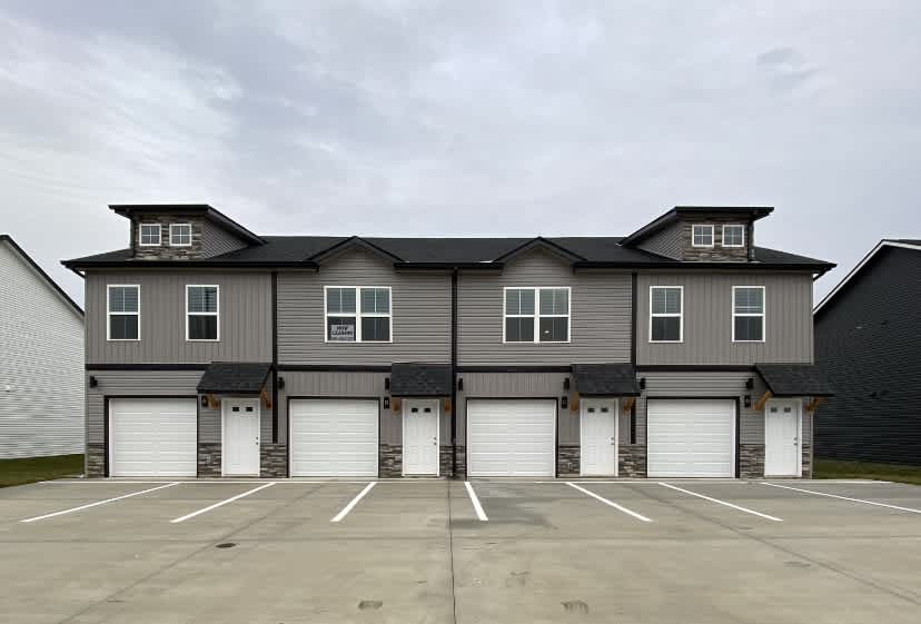 1027 Glenkirk Drive – photo 1