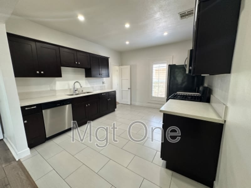 2893 Denton St. – photo 2