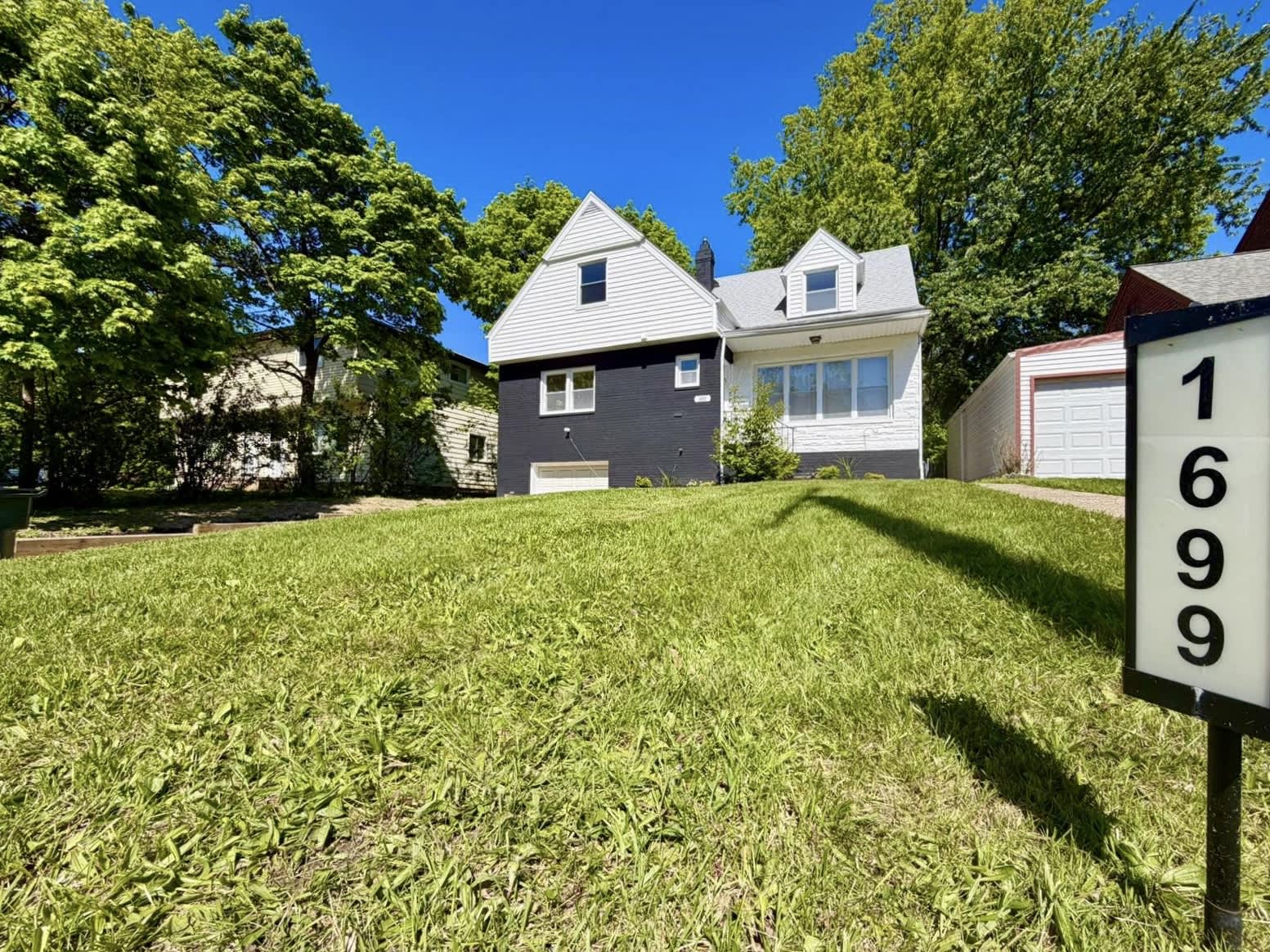 1699 Warrensville Center Rd – photo 4