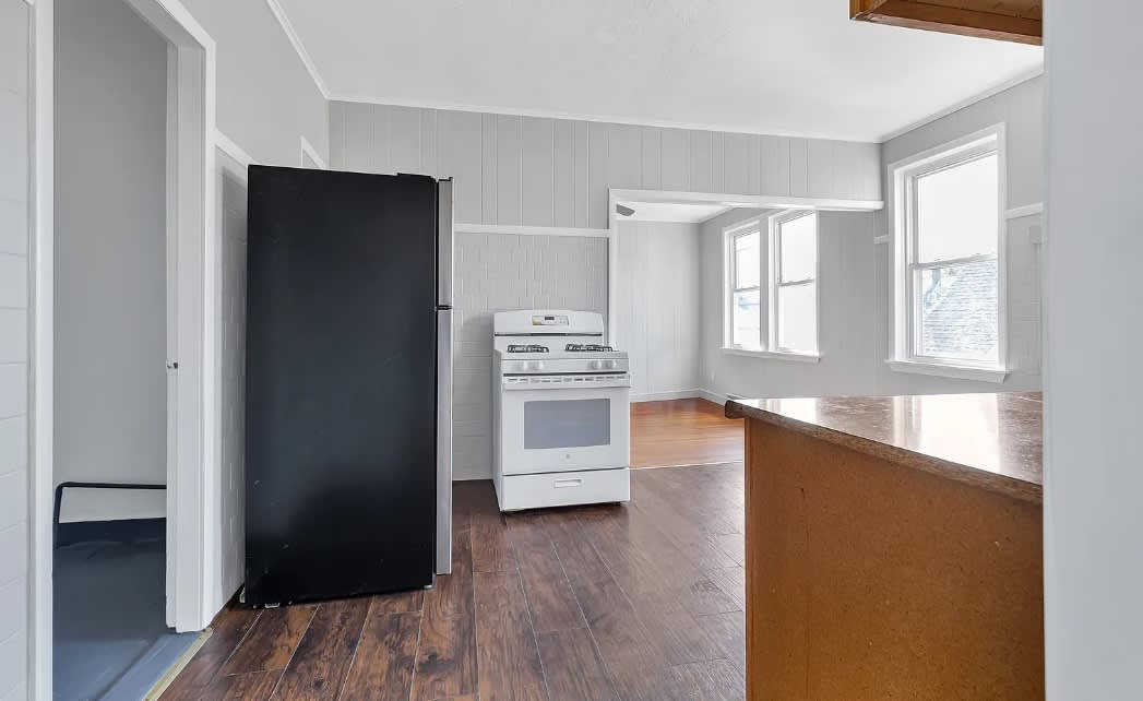 109 Pocasset Ave – photo 3