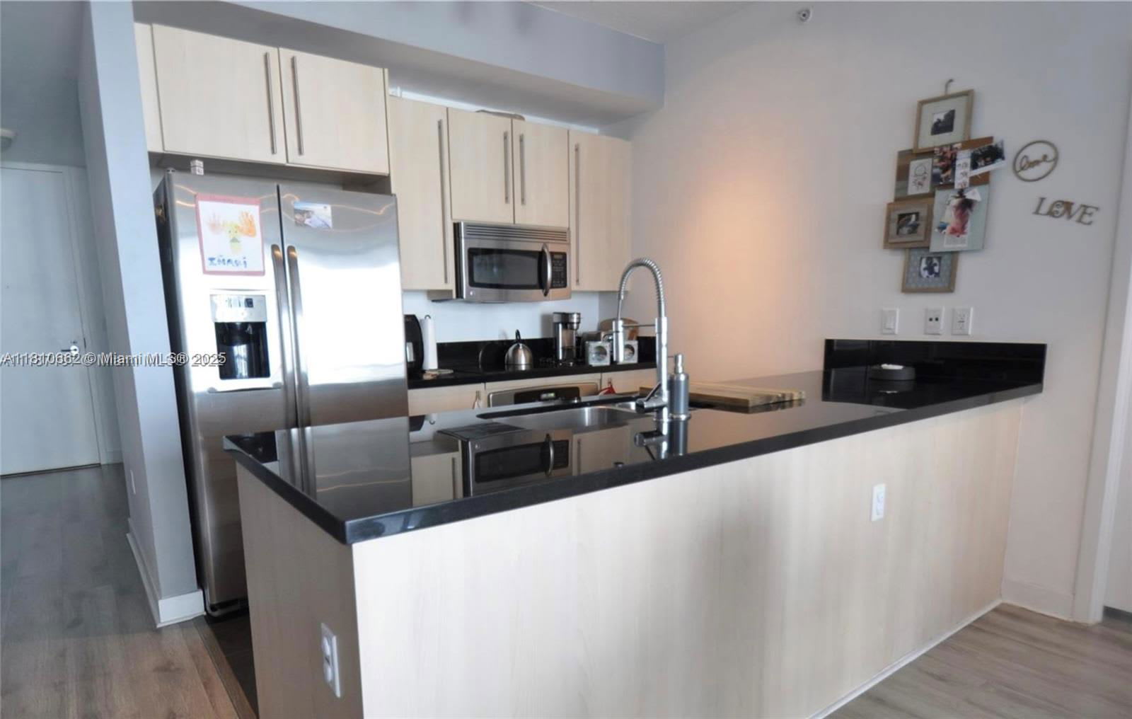 79 Southwest 12Th Street – photo 4