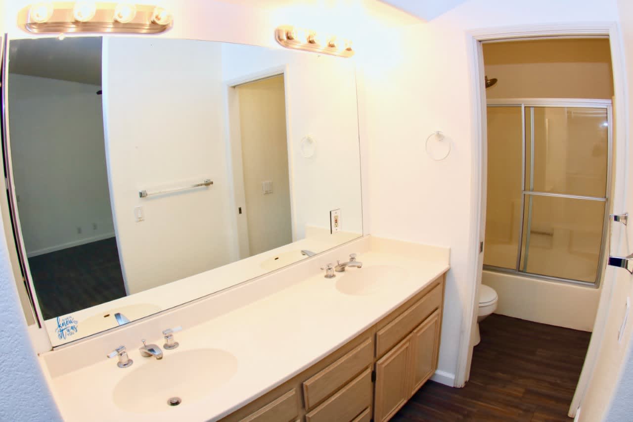 7010 Oak Glenn Ct – photo 5