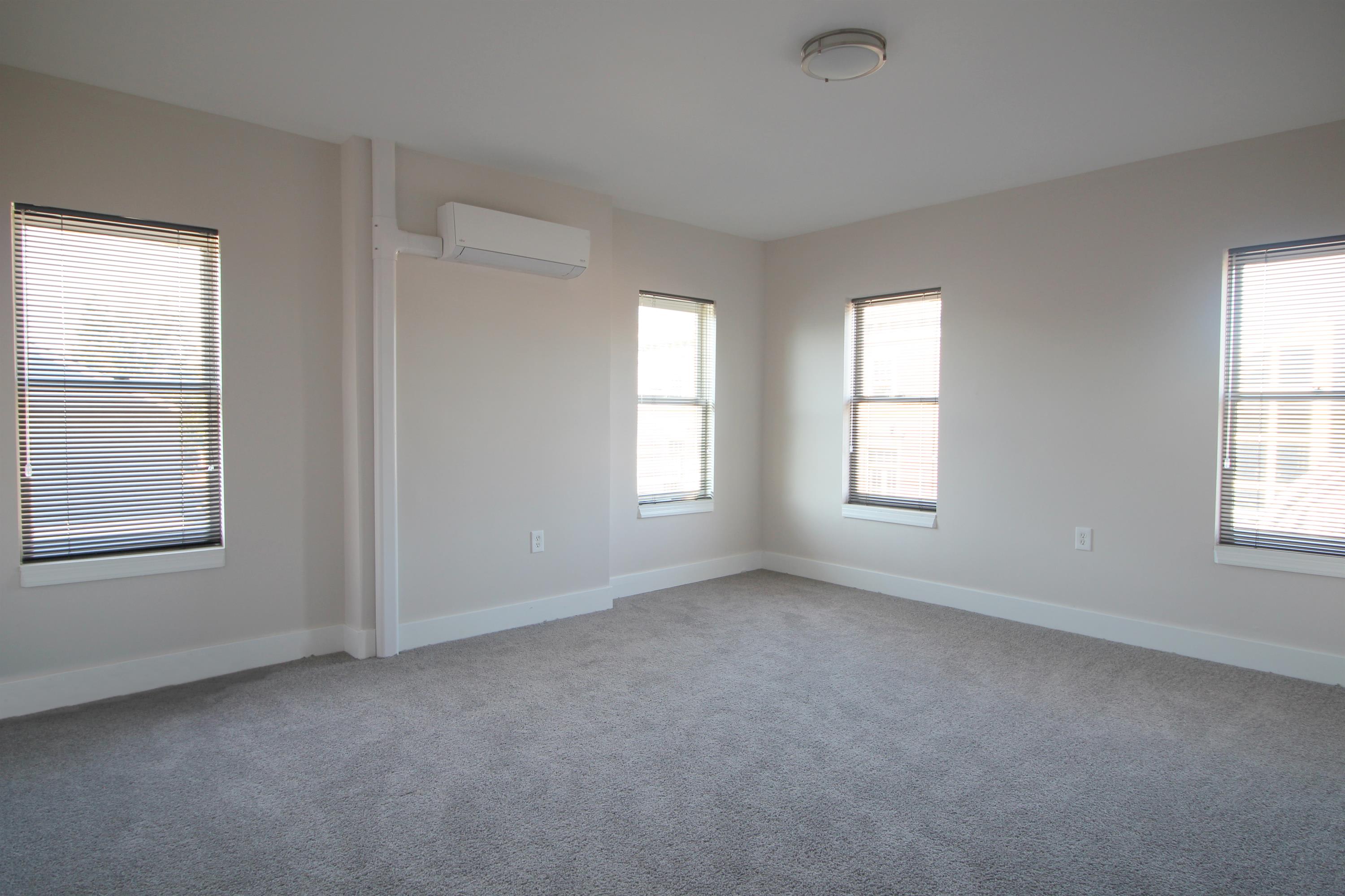 301 Perry StUnit C – photo 2