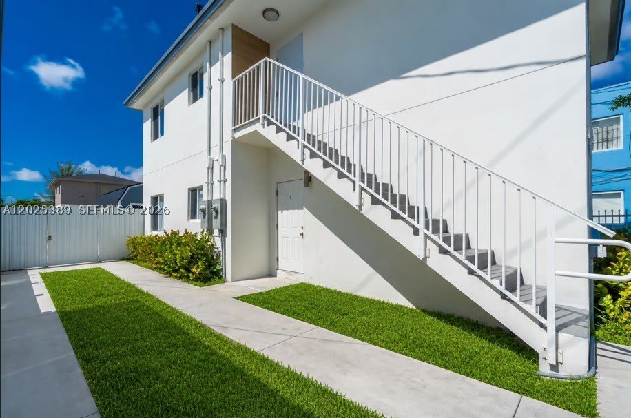 1180 Nw 67Th St – photo 2