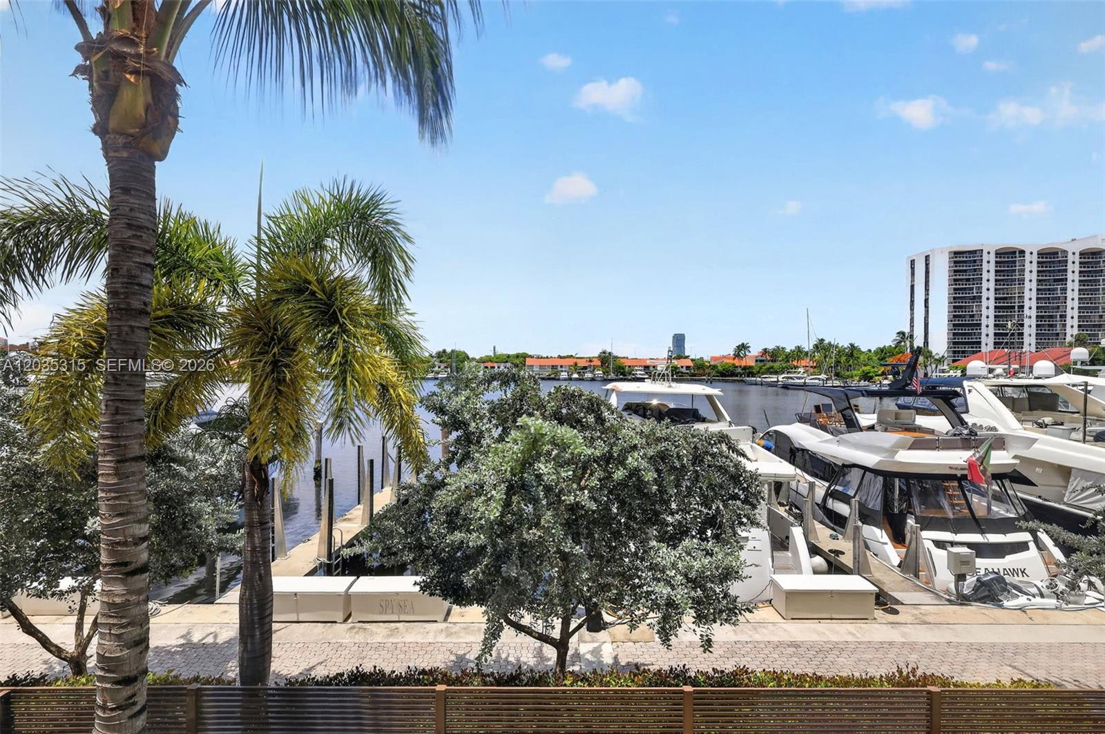 3750 Yacht Club Drive – photo 2