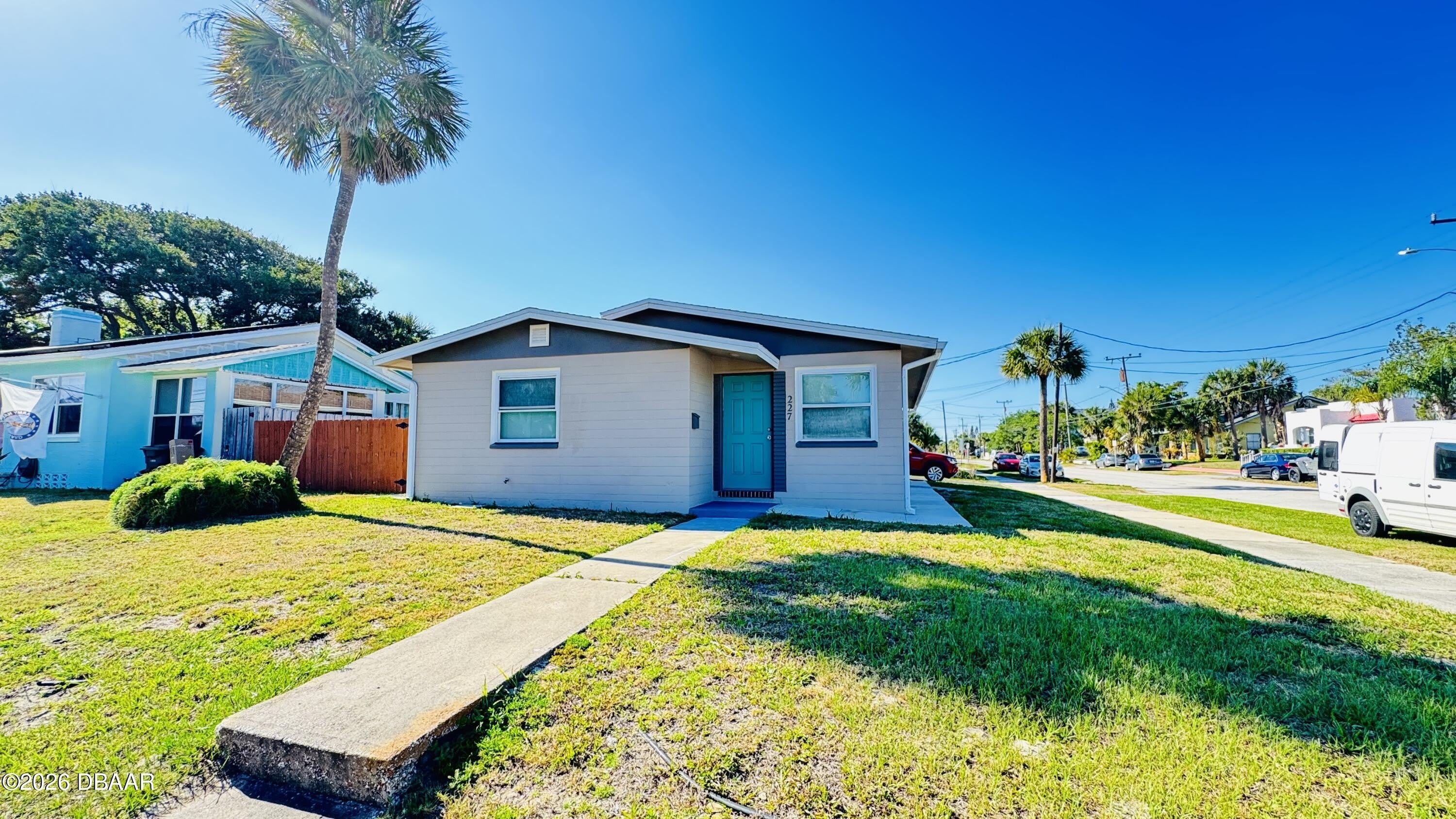 901 N Peninsula Drive – photo 1