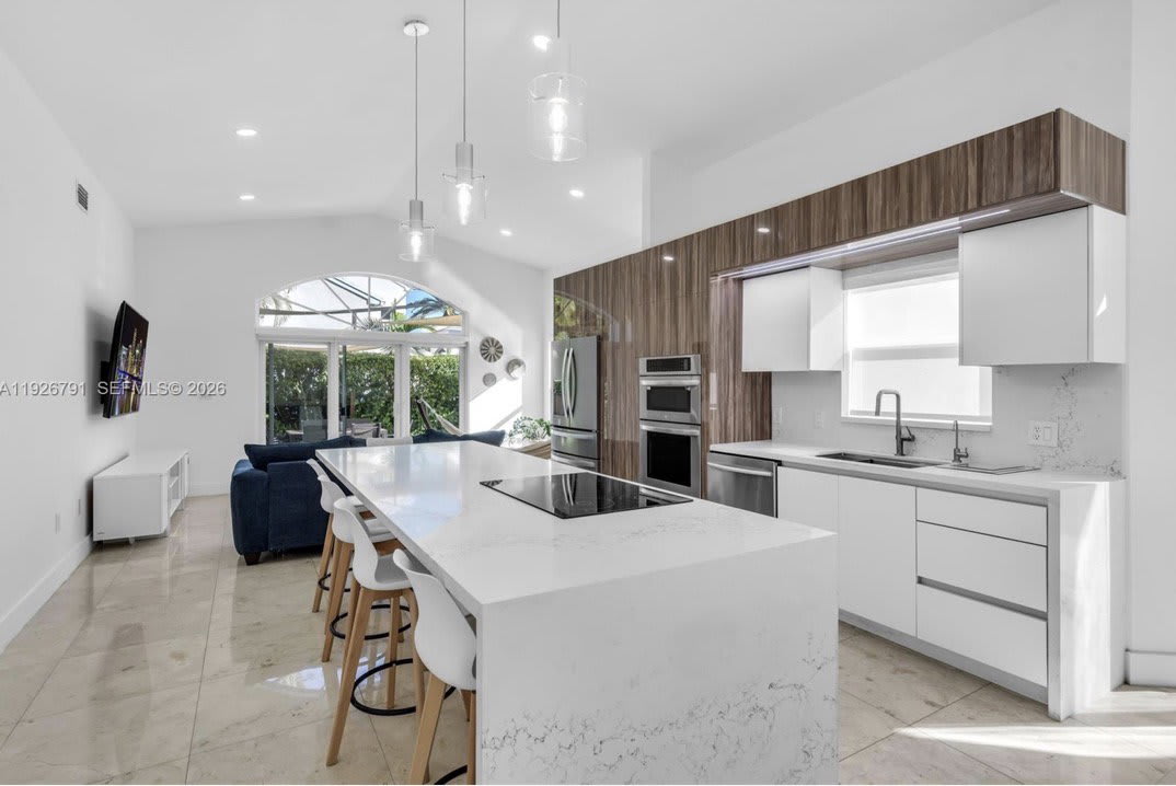 15241 Wilshire Court – photo 5
