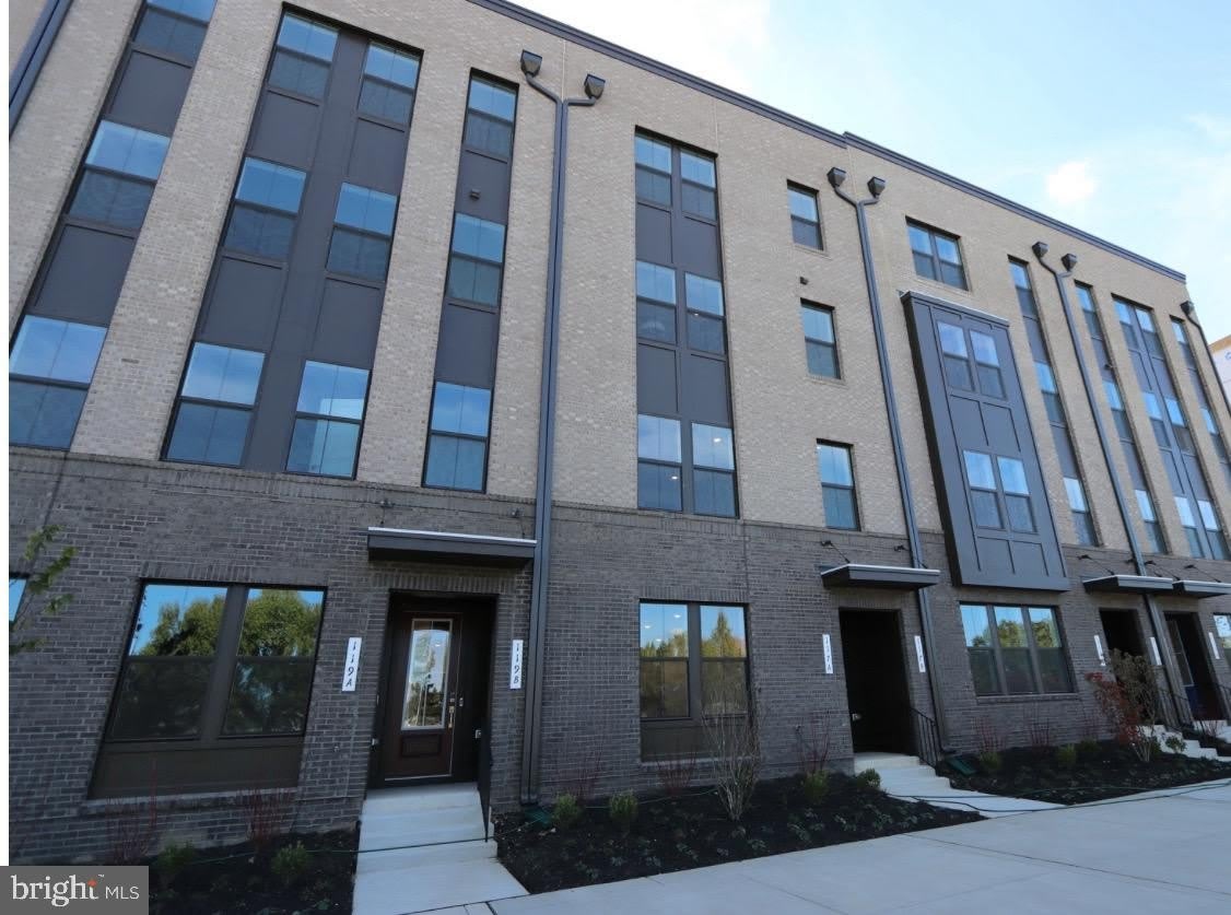 117 E CROMWELL Street – photo 3