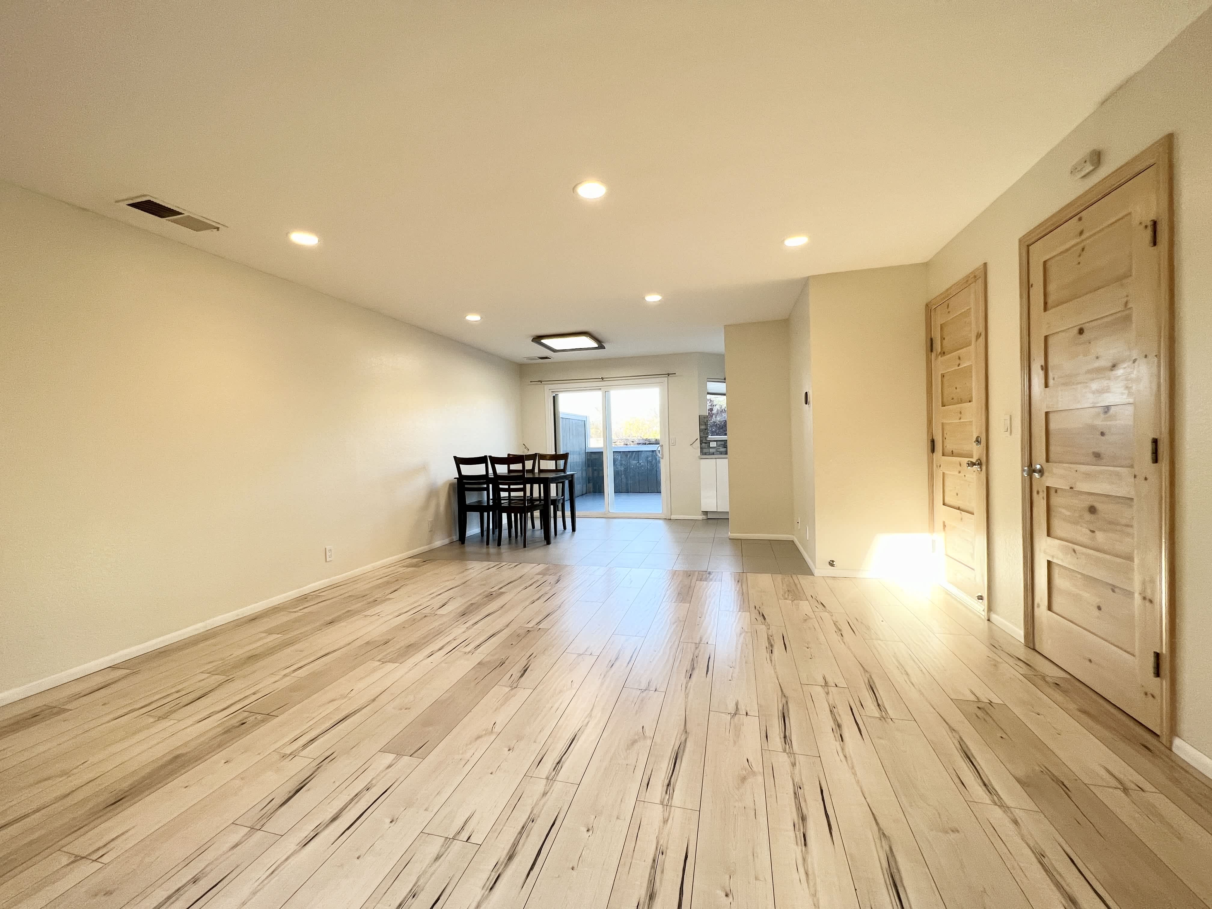 1186 Bird Ave – photo 5