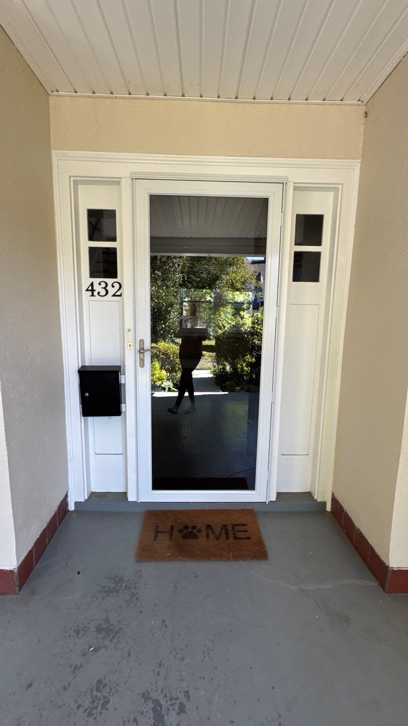 432 Kenneth Sq – photo 2