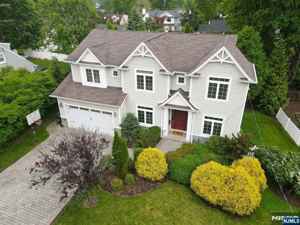 15 Woodland Road – photo 1