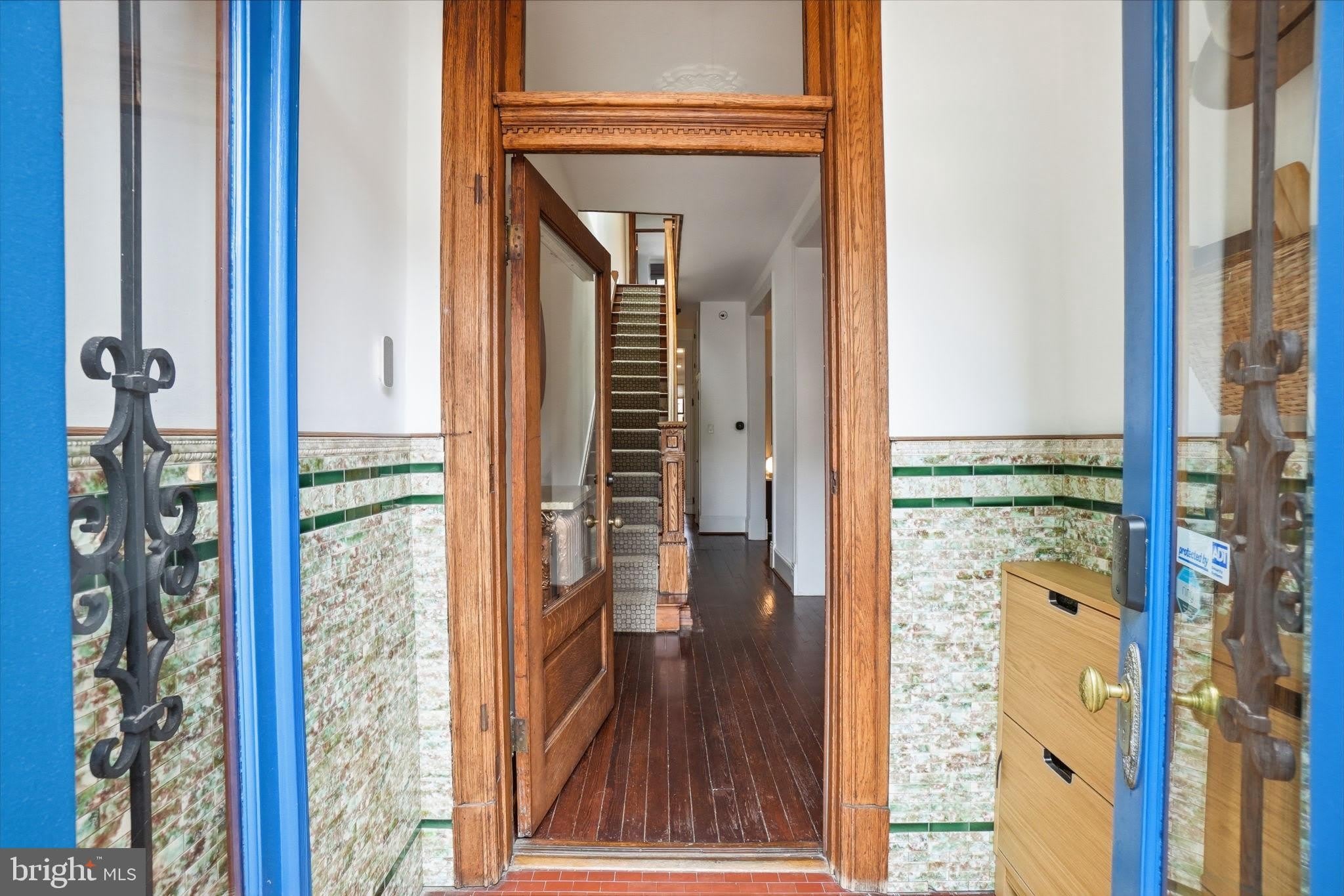 210 8TH Street SE – photo 4