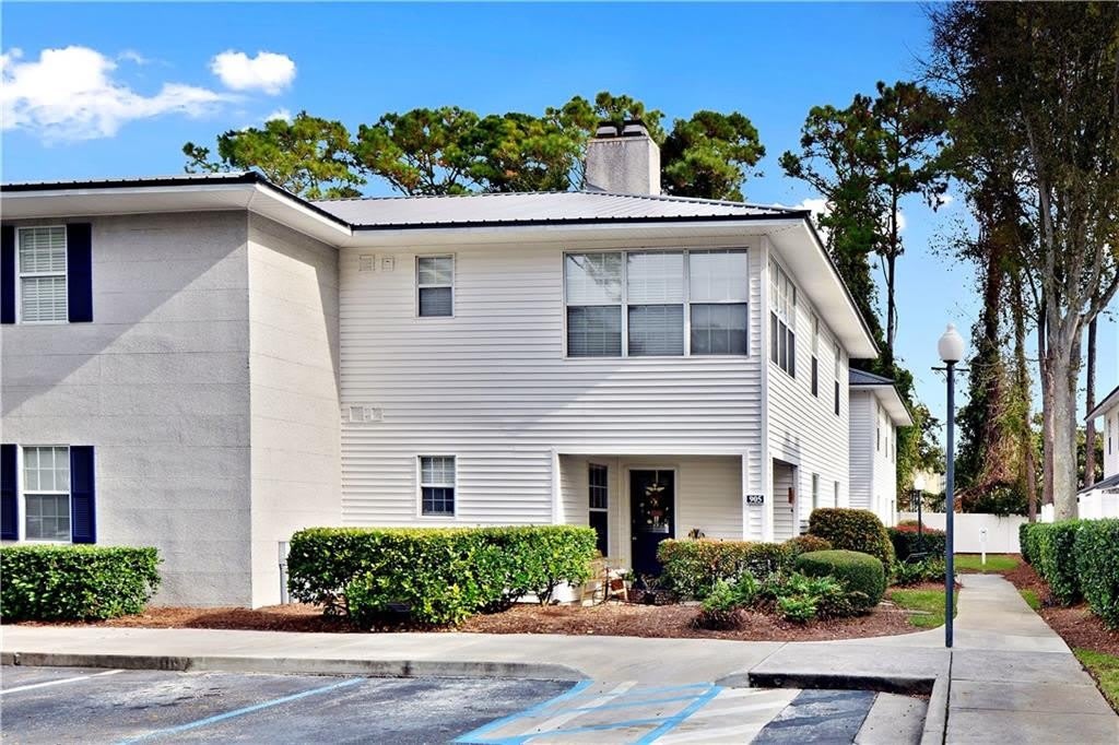 907 E Island Square Drive – photo 1