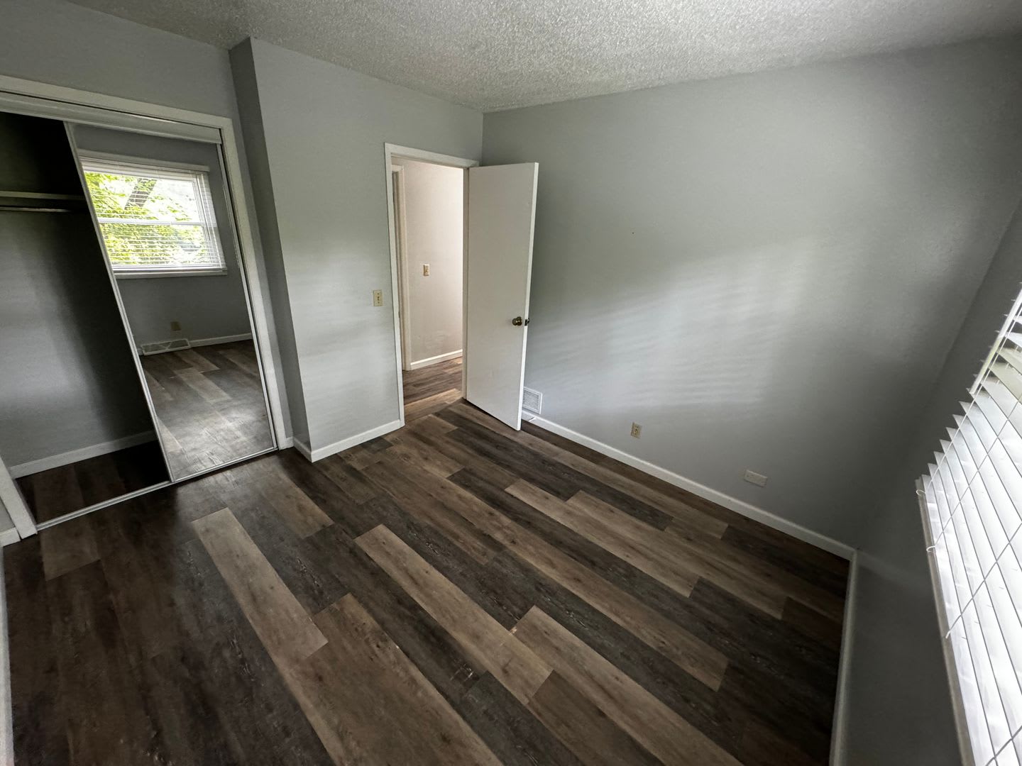 3 Bedroom house in Bettendorf 2 Bath 1 car attached garage with walkout basement – photo 4