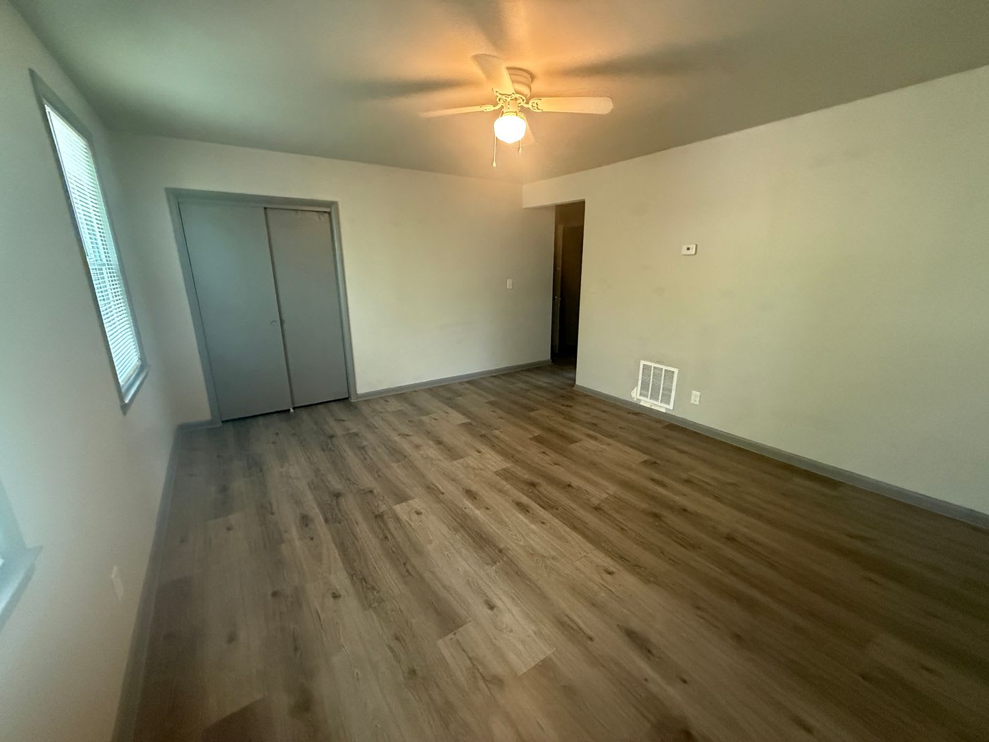 3405 Frankford Ave – photo 2