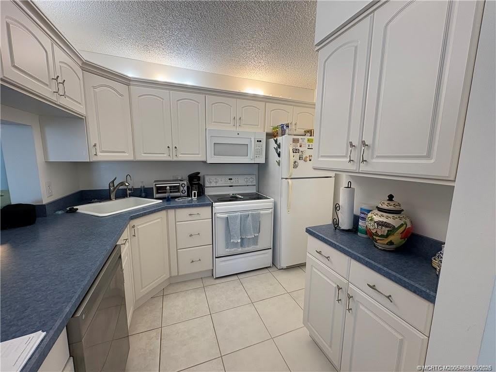 4492 NE Ocean Boulevard – photo 4
