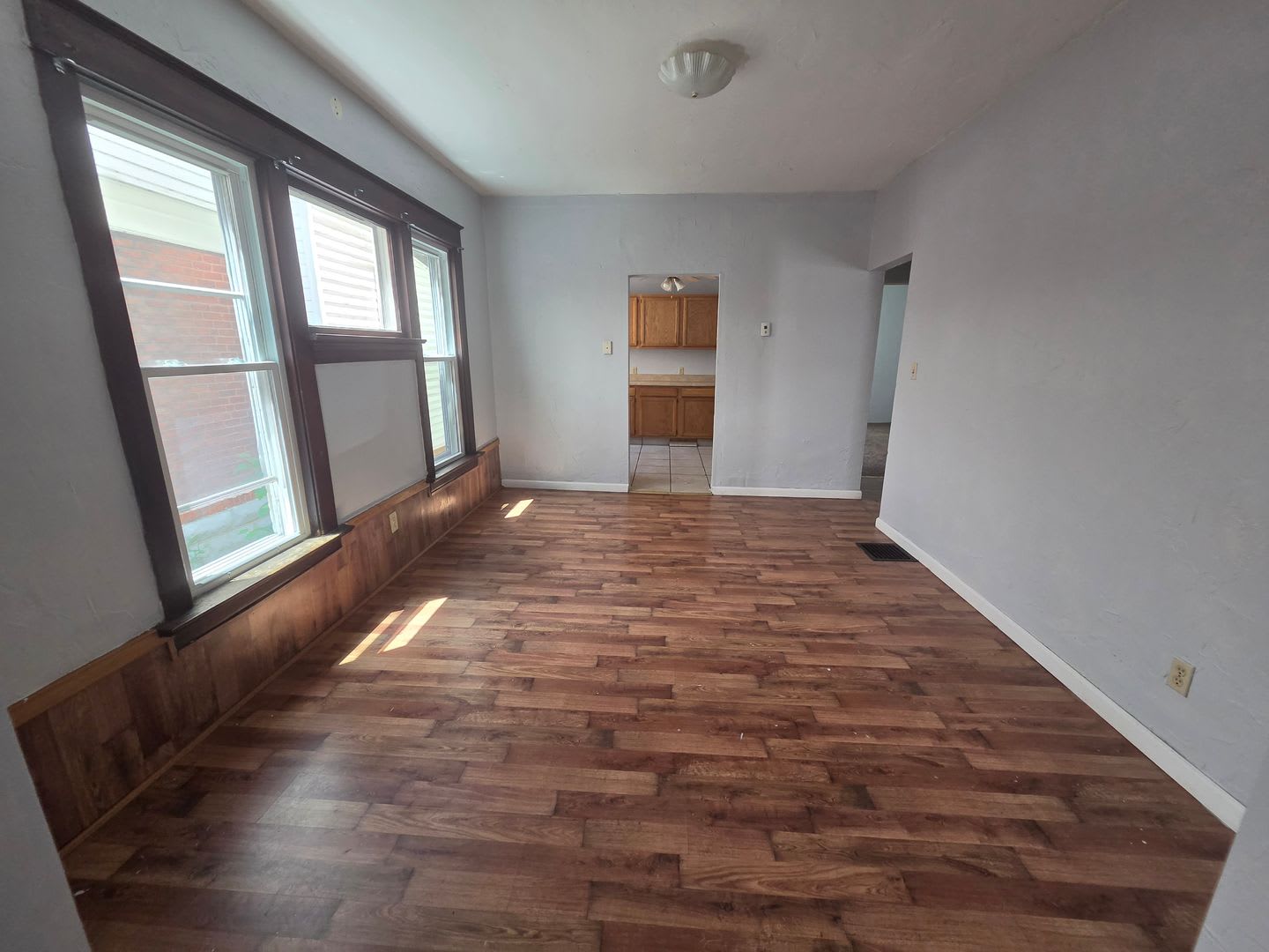 Lower 2 Bedroom Unit – photo 4