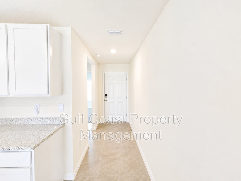 10642 Chippewa Drive – photo 2
