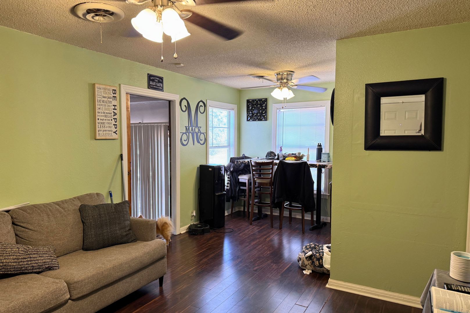 2 Bed 1 Bath With Character In Ray Massie! – photo 4