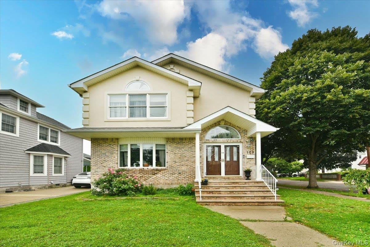 109 Charles Street – photo 1
