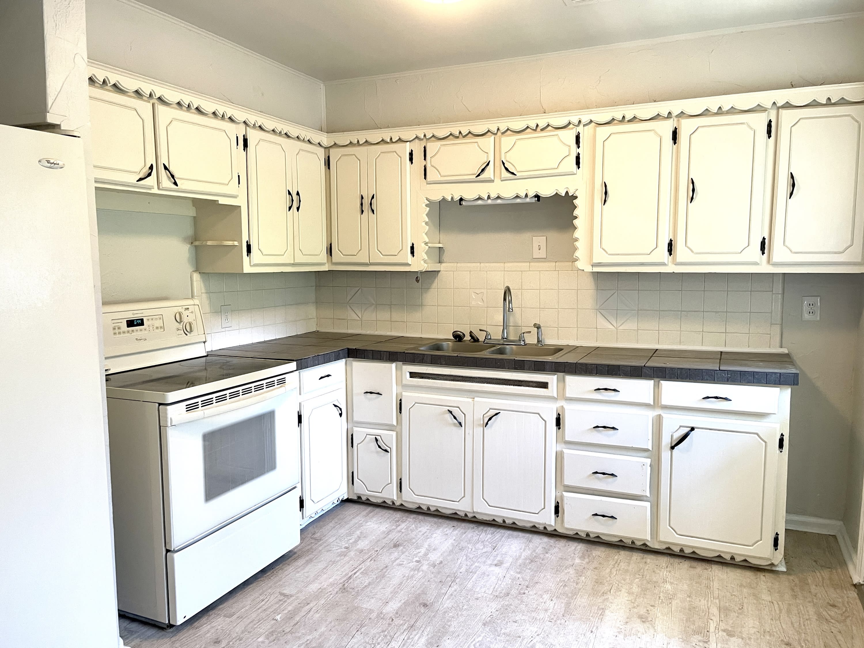 518 Oak Street Northwest – photo 2