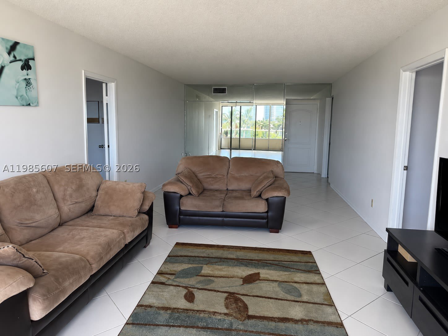 3675 N Country Club Dr – photo 4
