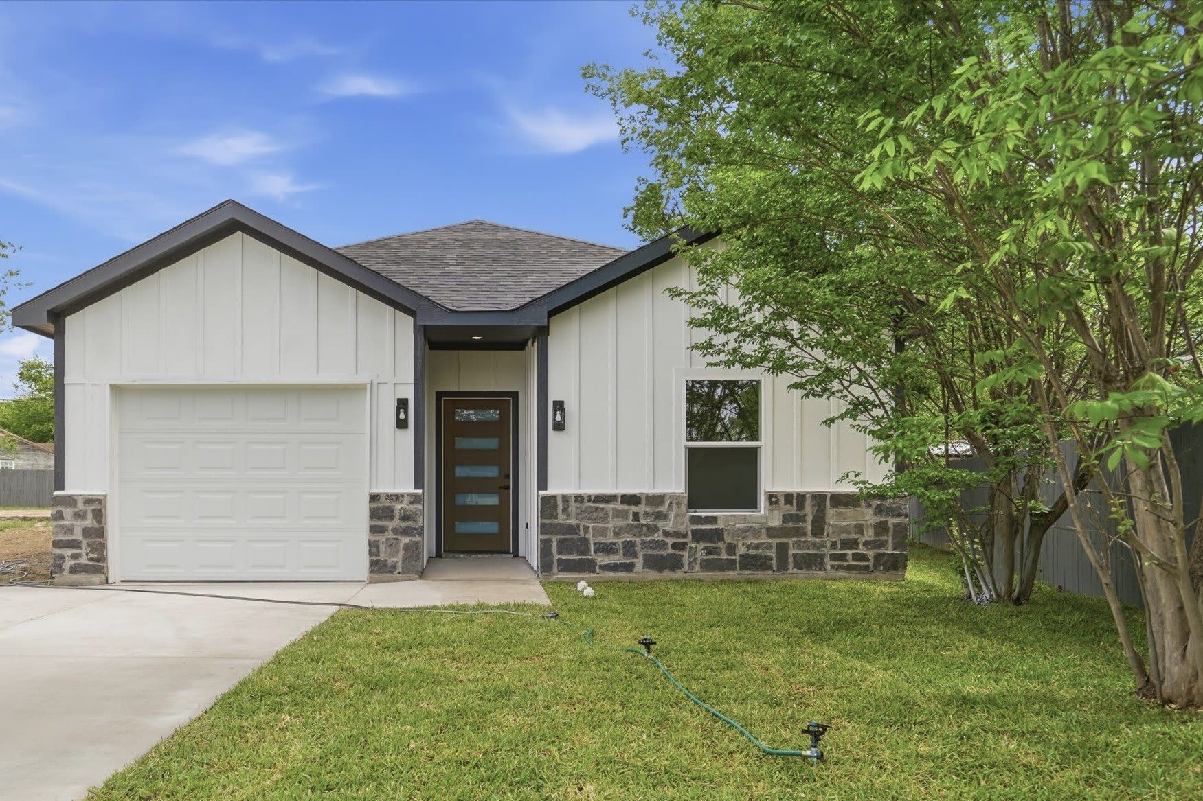 1613 SE Park Road – photo 2